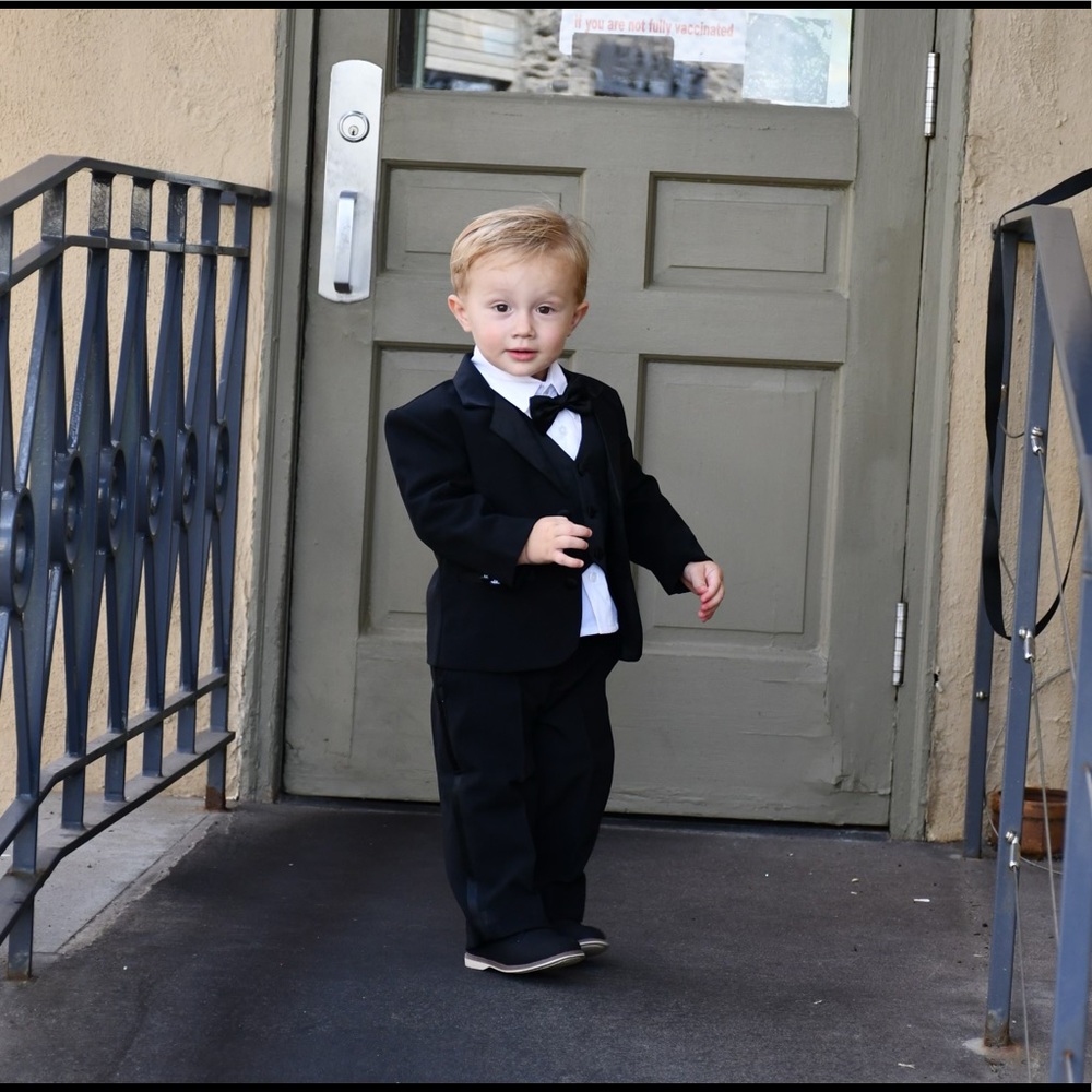 2t Tuxedo